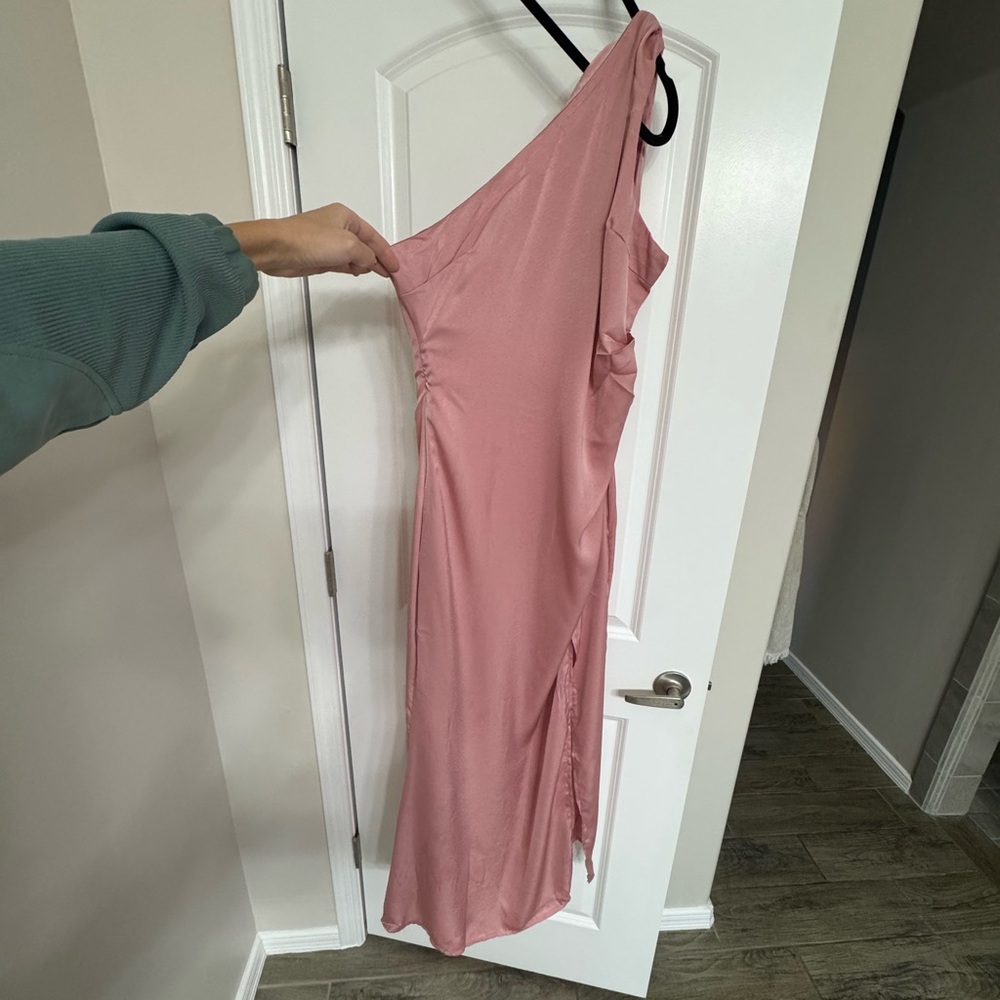 Billy J Victoria Maxi Dress in Clay - Picture 4 of 4